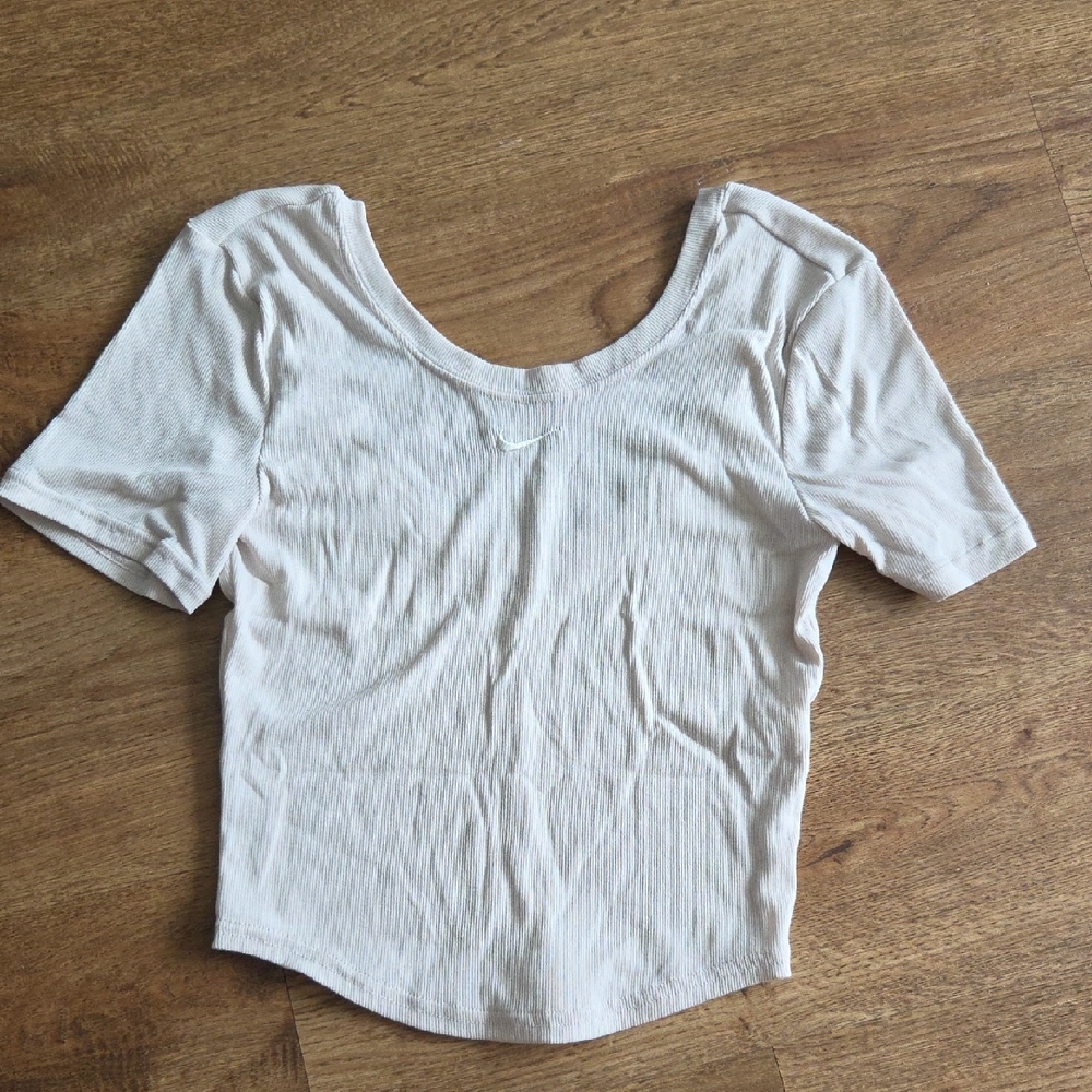 Women's Scoop Neck Ribbed Crop Top -cream